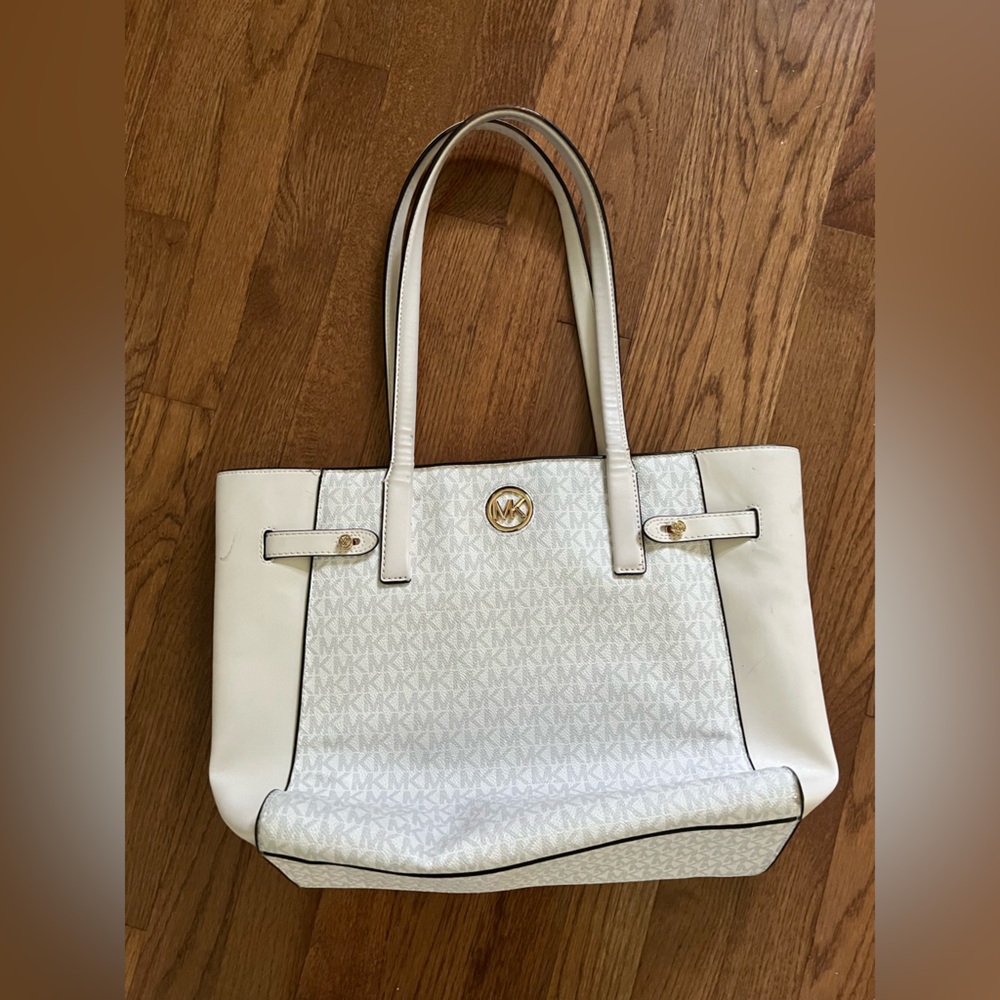Michael Kors white/cream/light tan purse